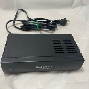 Radio Shack RF Modulator #15-1244 Channel 3 or 4 Output 75/1K Ohms Switchable